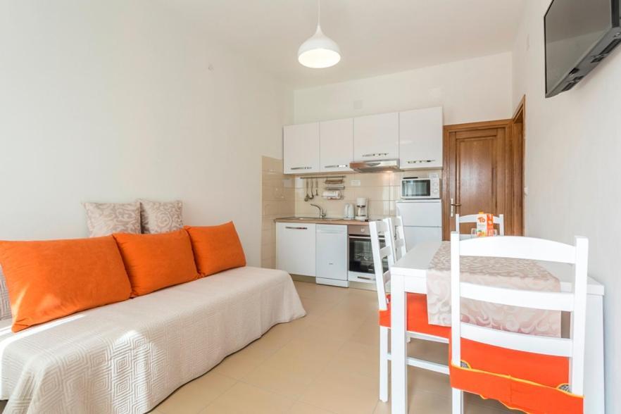 Apartmani Bezmalinovic Bol Exterior foto