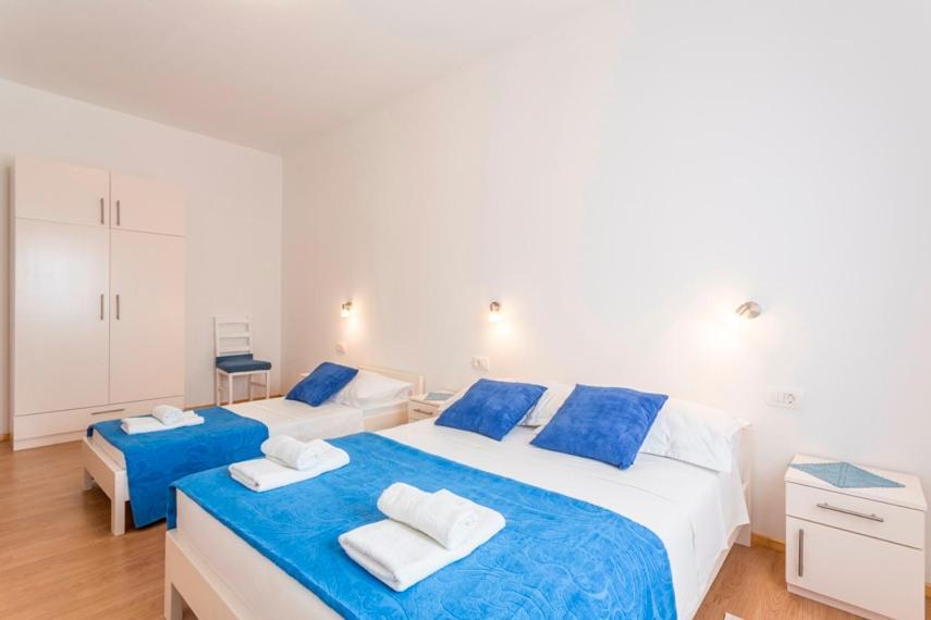 Apartmani Bezmalinovic Bol Exterior foto